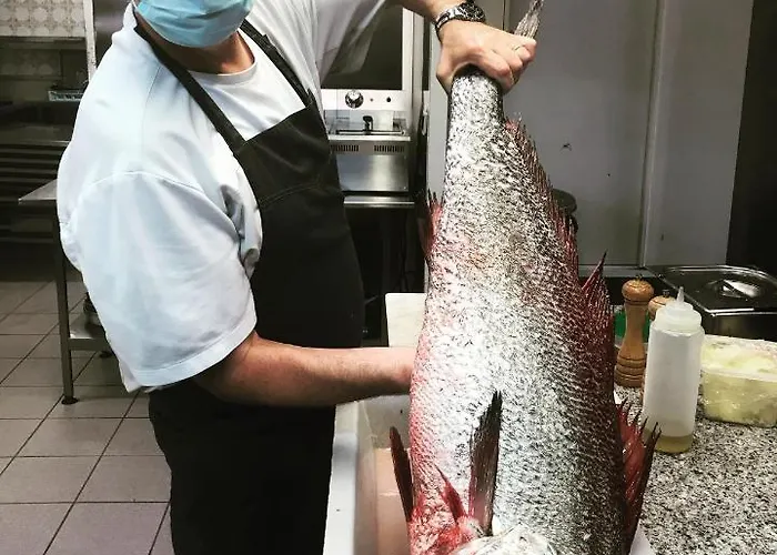 Logis Le Relais Des Plages Hotel 2*