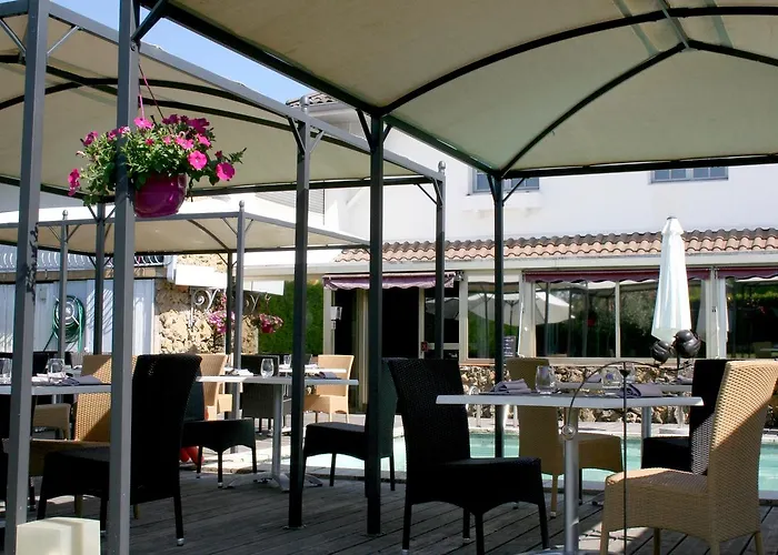 Logis Le Relais Des Plages 2*