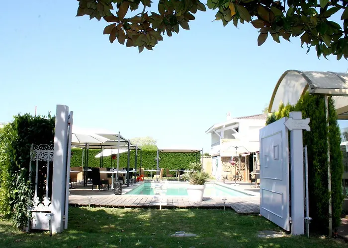 Hotel Logis Le Relais Des Plages Saint-Paul-lès-Dax