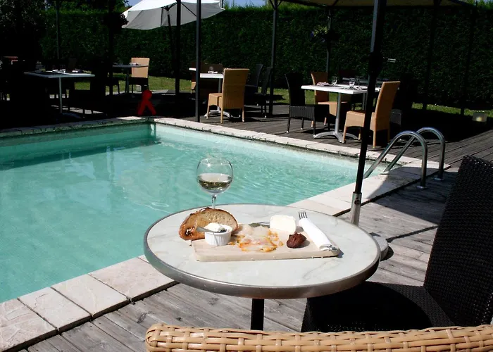 Logis Le Relais Des Plages 2*